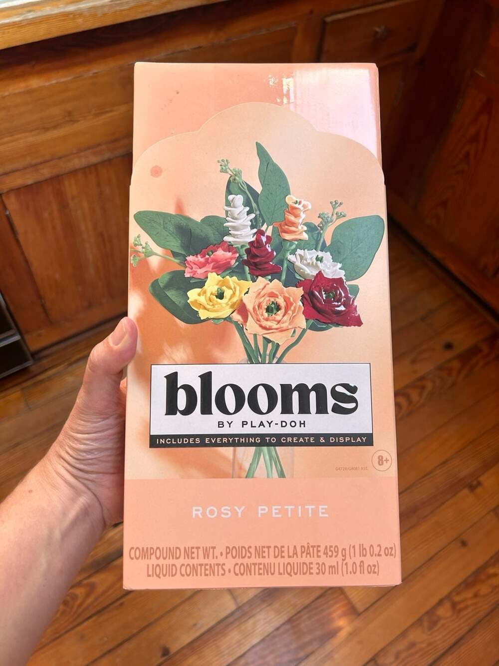 Play-Doh Blooms Rosy Petite Flower Bouquet Arts & Crafts Kit